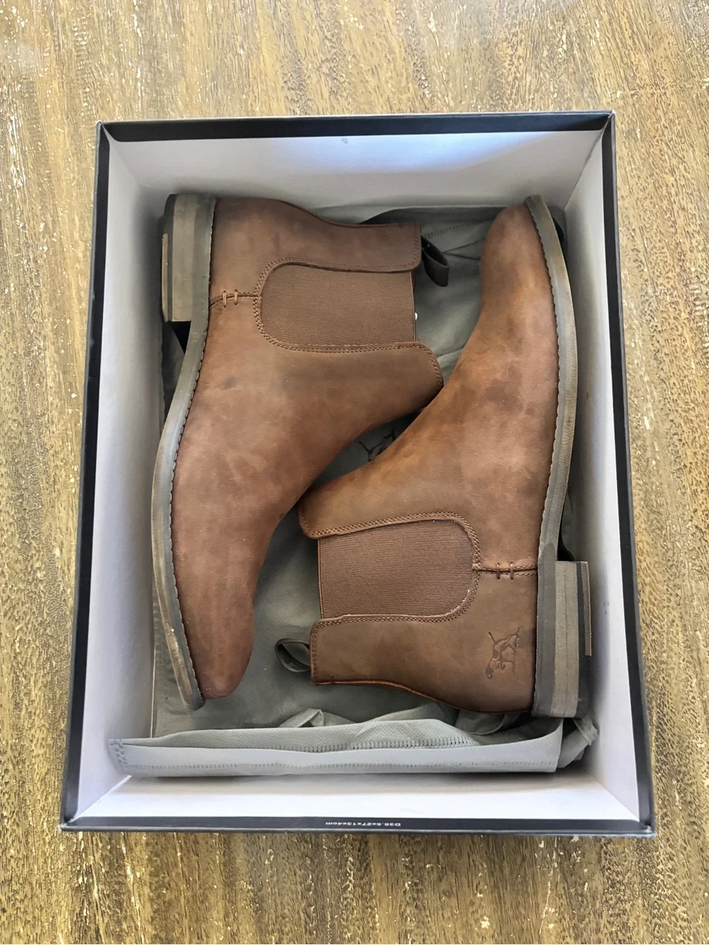 Rodd and Gunn Chelsea Boots